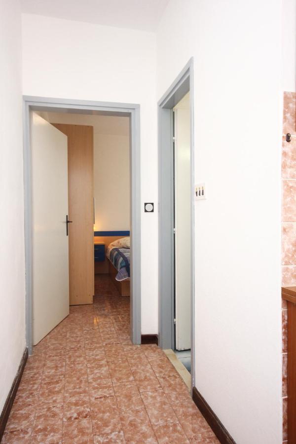 Apartment Lumbarda 4440A 外观 照片